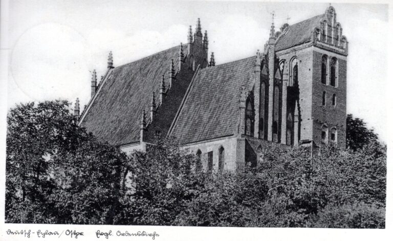 Vorkriegspostkarte der ev. Kirche von Dt. Eylau (Pfarrer Gundel)