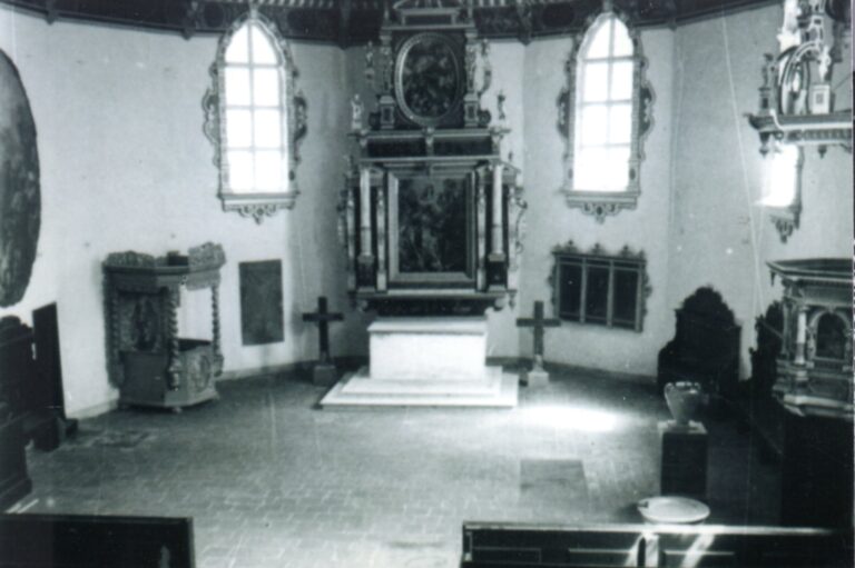 Chor der Kirche in Langenau 1936 (Dikow)