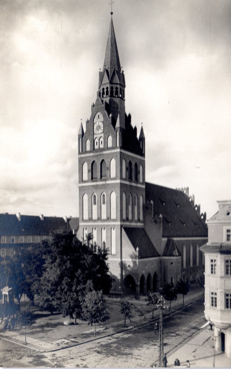 Ev. Herz-Jesu-Kirche in Lyck vor dem Krieg (Pfarrer Gundel)
