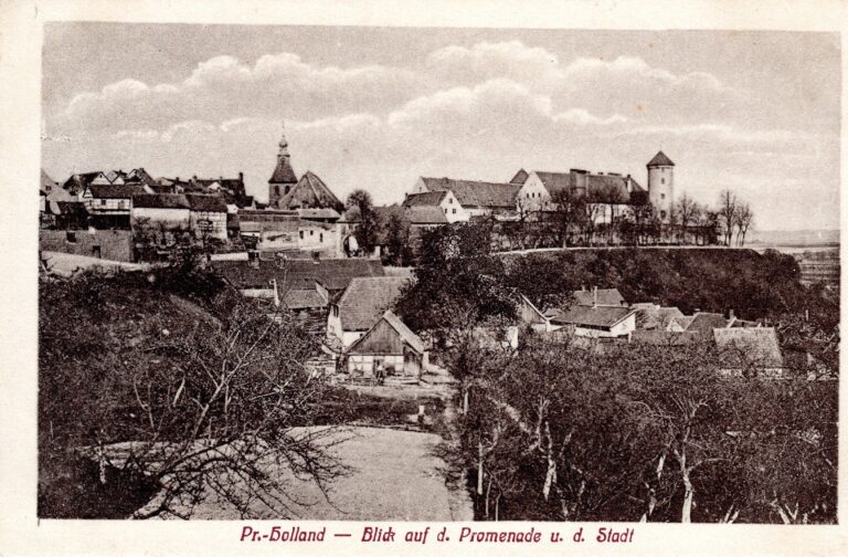 Postkarte mit Vorkriegspanorama von Pr. Holland (Pfarrer Gundel)