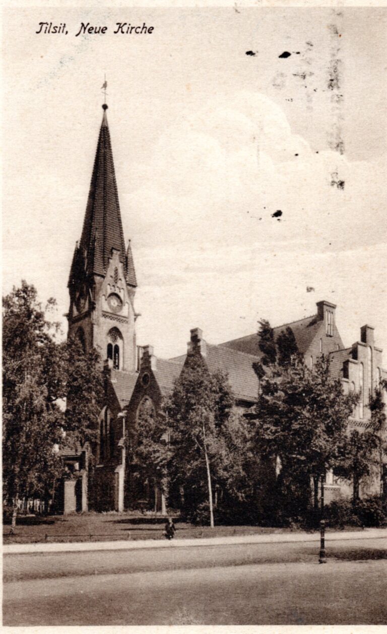 Vorkriegspostkarte: Tilsits Neue Kirche (Pfarrer Gundel)