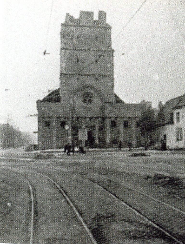 Ruine der Herzog-Albrecht-Gedächtniskirche in Maraunenhof ca. 1954 (c IrmgardKrause in Tilsiter Rundbrief 2025)